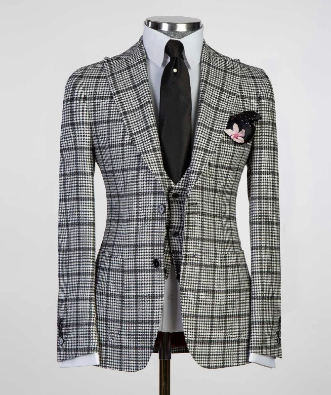 Business Plaid Suit