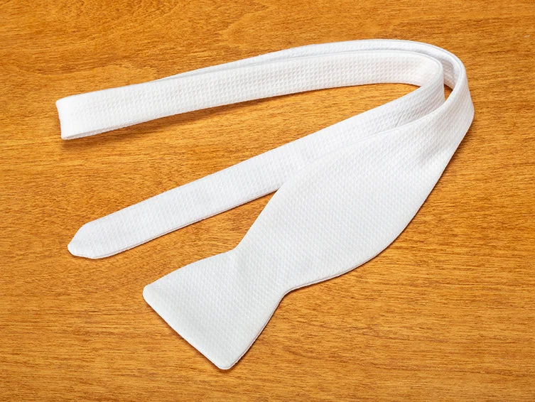 Formal White Cotton Pique Single-End Bow Tie - B594