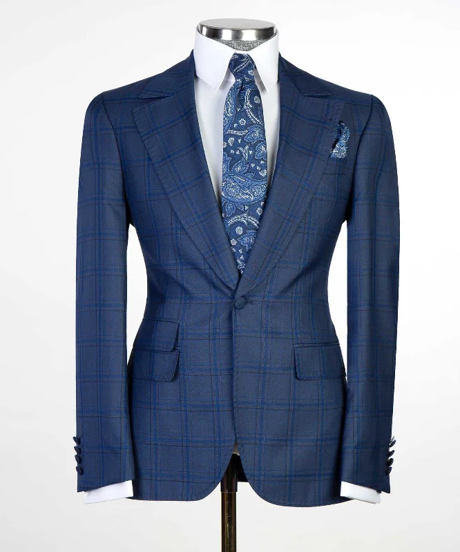 Three-Pieces Suit