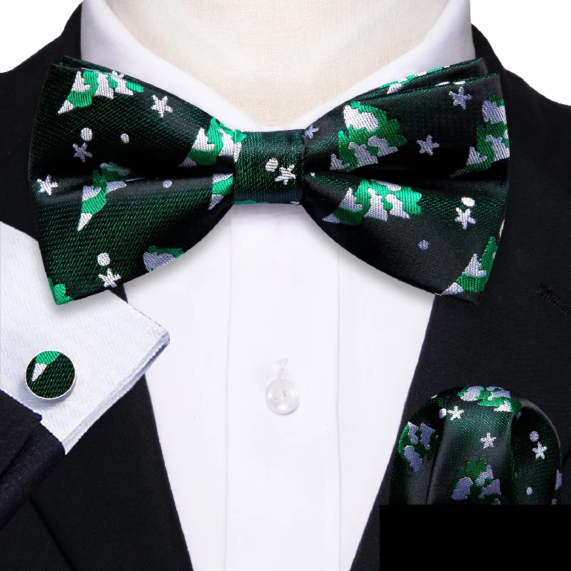 Green White Christmas Tree Men's Pre-tied Bowtie Hanky Cufflinks Set